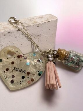 Believe Heart Charm Accessory with Pink Tassel and Mini Bottle